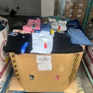 CW Clothing #40 | 250pcs | Liquidation Wholesale Pallet